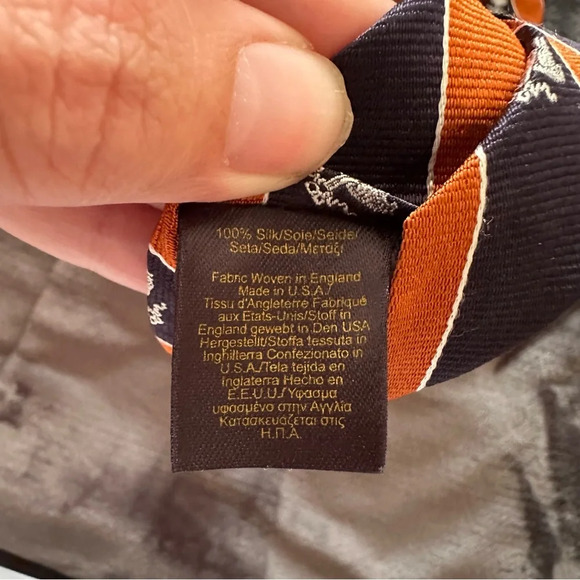 Brooks Brothers Makers and Merchants 100% Silk Tie Orange Striped - Picture 6 of 6